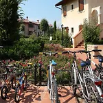 Apartmán Near Garda With Pool *