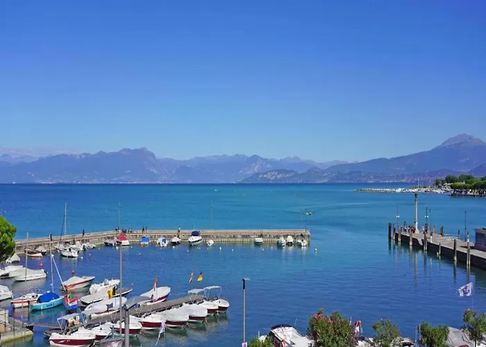 Appartement Near Garda With Pool